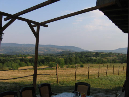 vue sur la cour de la maison